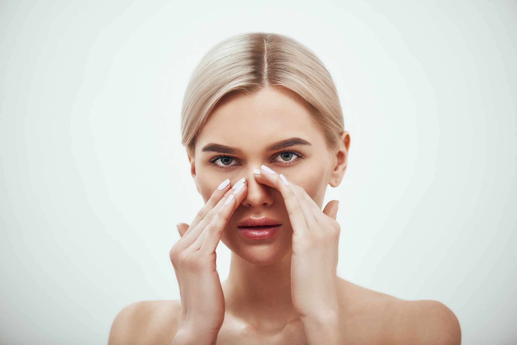 BDD sufferers compulsively check nose, lips, and face. BDD compulsive checking is curable in NY and NJ