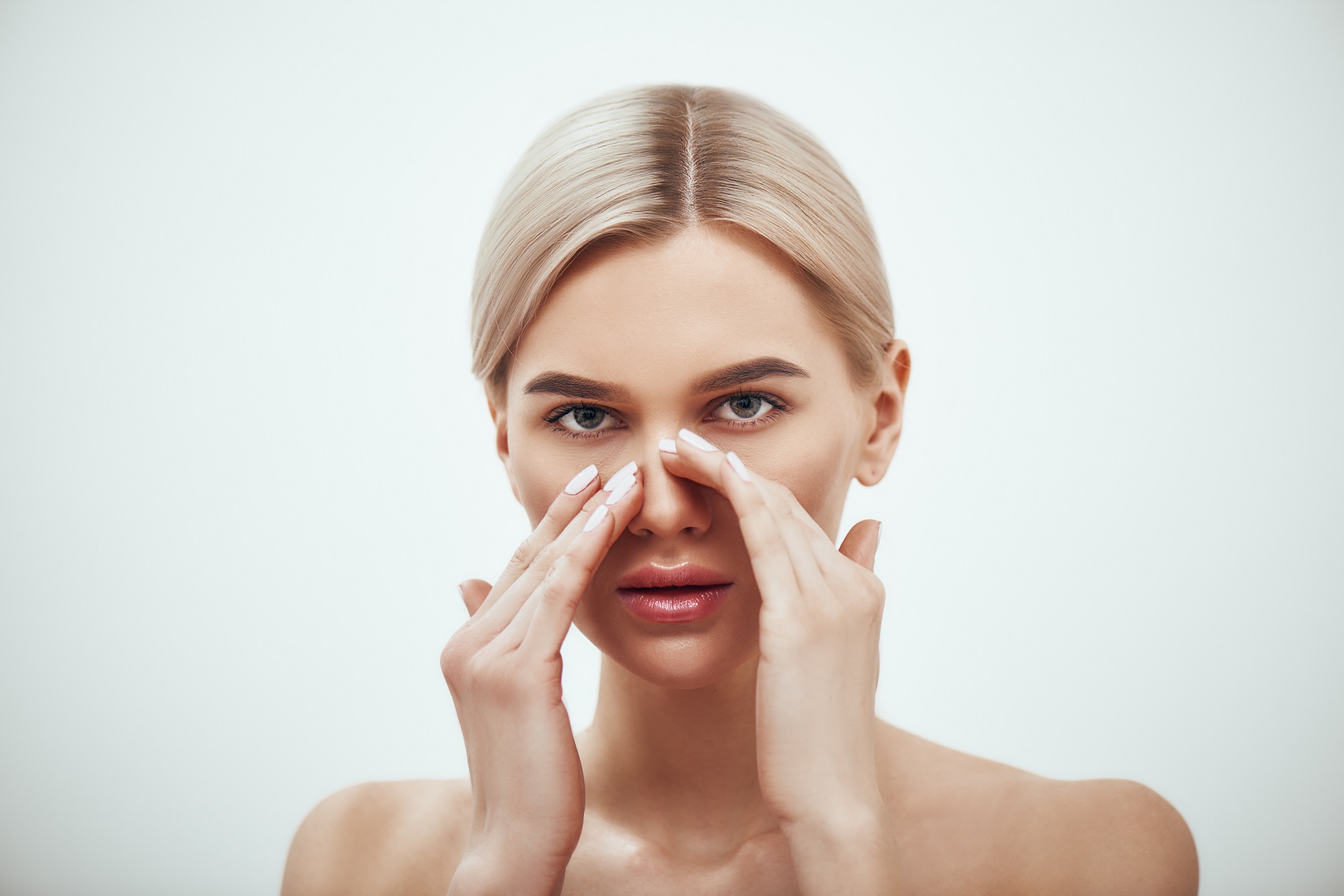 Specialist Dr. Steven Brodsky who treats BDD explains sufferers compulsively check a body part, often a facial feature, ask for reassurance, conceal it, and seek out multiple cosmetic plastic surgeries.